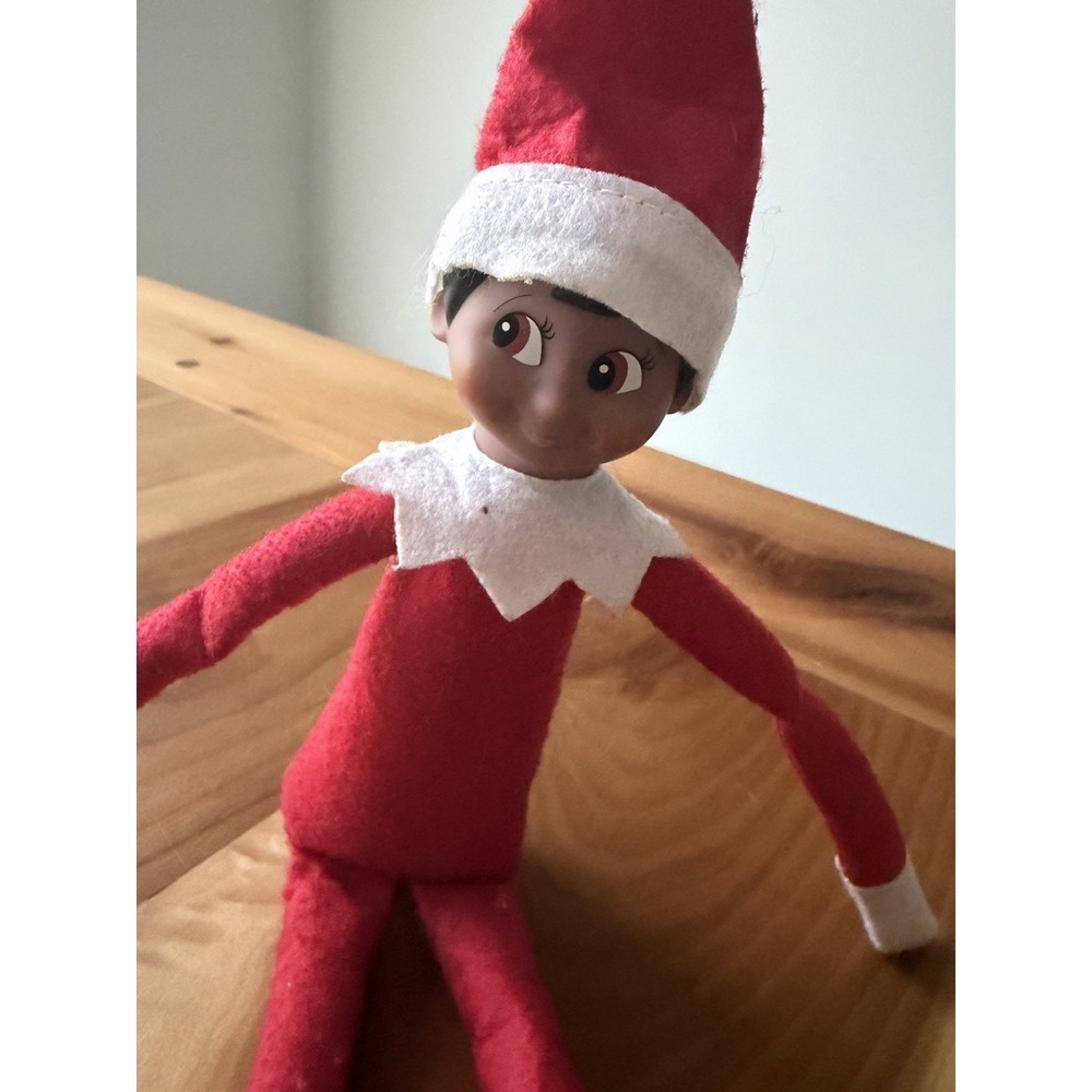 Elf on the Shelf Brown Eyes Medium Skin Boy, Brown Hair. Doll w/ Hat